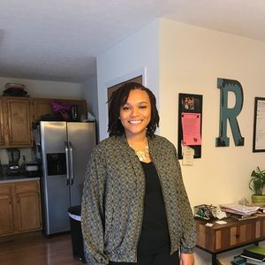 Meet your Posher, Tenisha